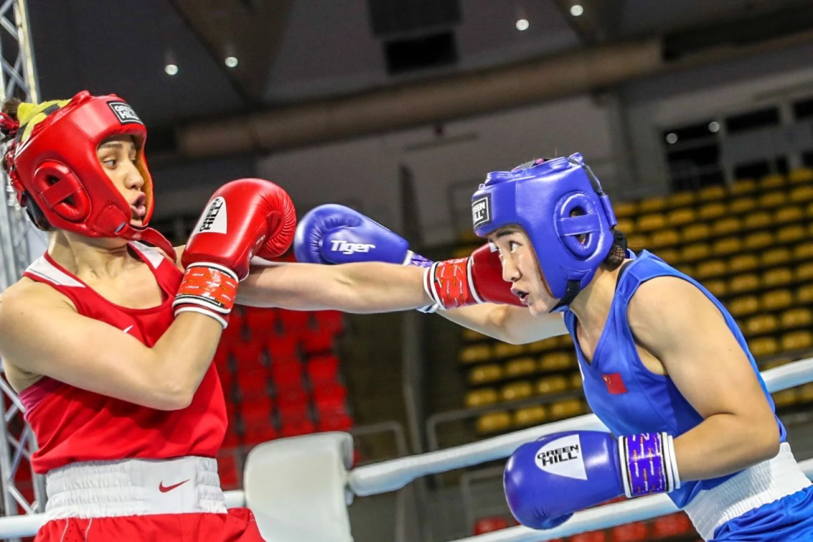 Боксшы арулар Азия чемпионатына дайындық жүргізіп жатыр